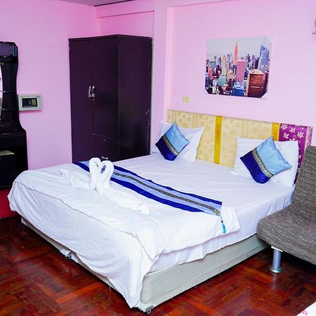 Encore Sea View Pattaya Exterior photo
